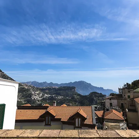 Апарт-отель Hills