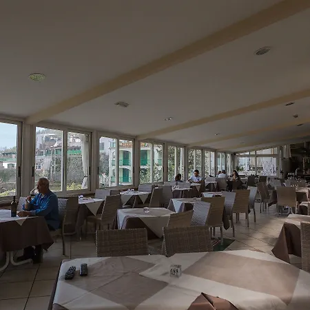 Hills Амальфи