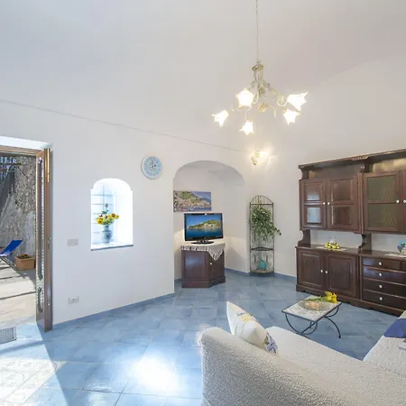 Hills Апарт-отель 4*