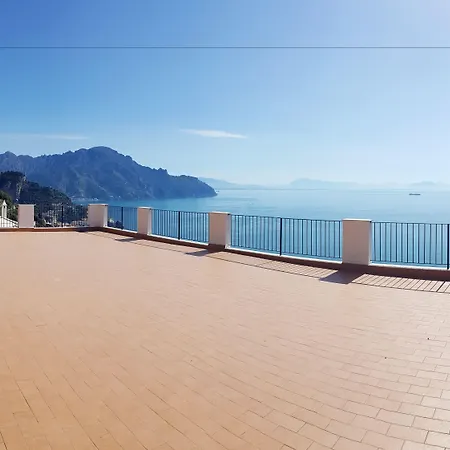 Hotel apartamentowy Hills